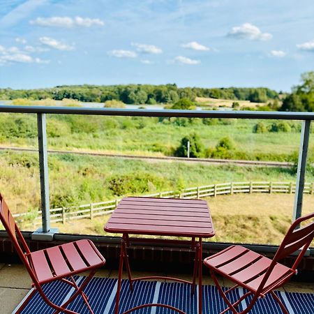 Riverside Haven In Woodbridge Kültér fotó
