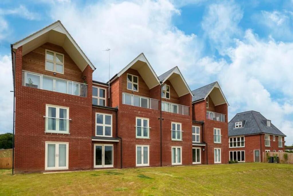 Riverside Haven In Woodbridge Kültér fotó